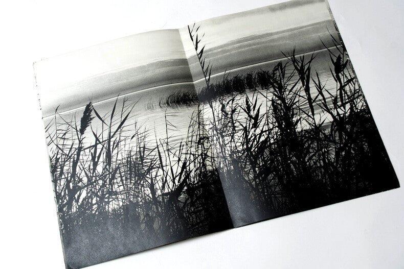 Camargue Secrète — Lucien Clergue · Dépliant original Belfond · Tirage en héliogravure · 1977