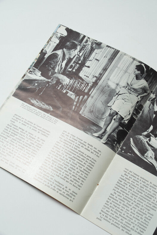 Le Plus Grand Cirque du Monde — Dossier de presse original · Henry Hathaway · John Wayne · Rita Hayworth · Claudia Cardinale · Complet de l'affichette · 1964