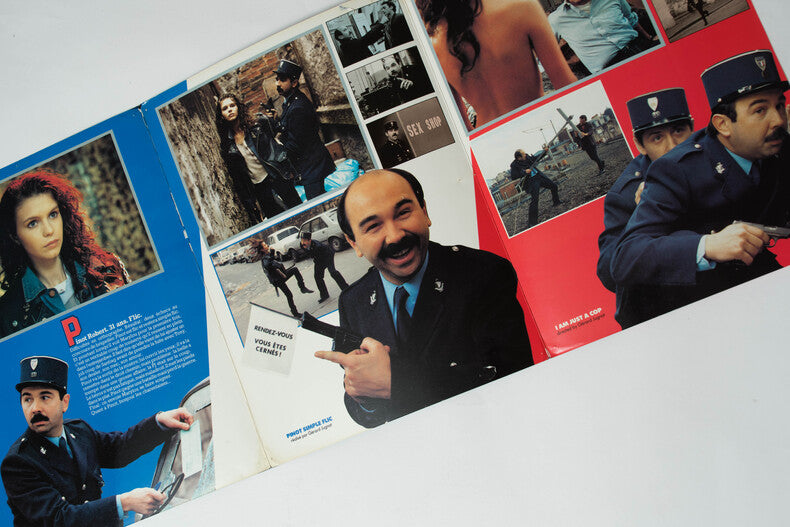 Pinot Simple Flic — Dossier de presse original + faux journal de sortie · Gérard Jugnot · Couverture Patrick Claeys · Parafrance, 1984
