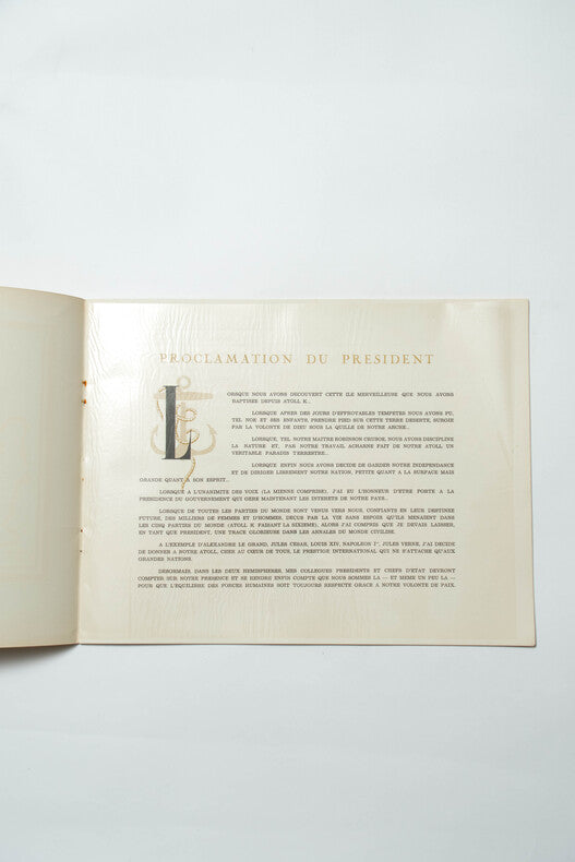 Atoll K — Dossier de presse original · Léo Joannon · Stan Laurel & Oliver Hardy · Couverture lithographique · Franco London Film, 1951