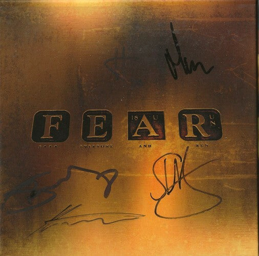 F.E.A.R — Marillion · Coffret collector limité · CD + DVD + Livret 180p. signé par les 5 membres · Intact Records, 2016